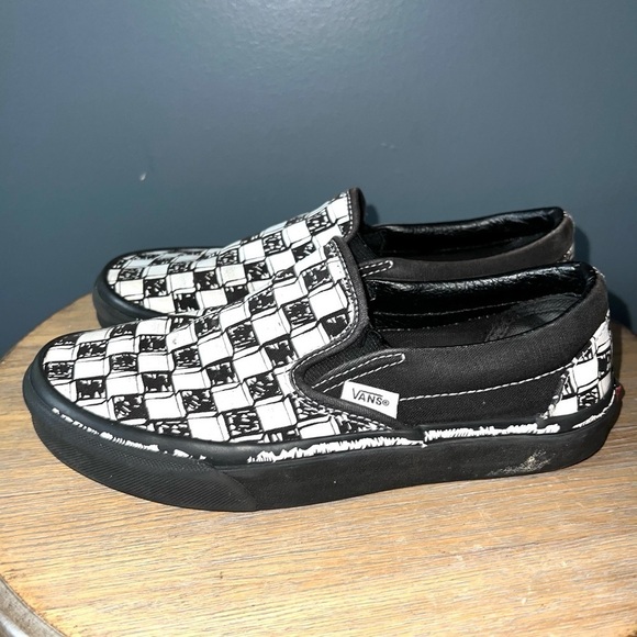 Vans Skateboard Shoes - Picture 3 of 7